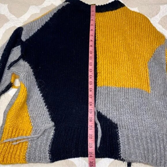 Zara Fringed Contrasting Wool Mohair Sweater - Picture 8 of 8